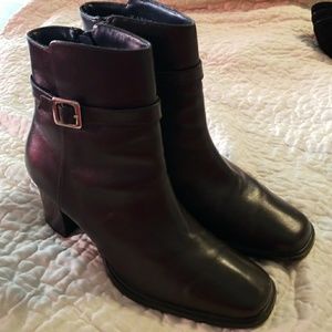 Karen Scott Leather Ankle Boots Size 8W